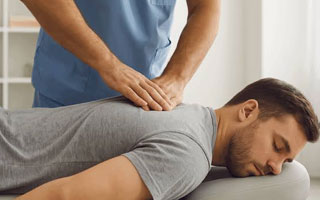 Chiropractic Care carenurse healthcare gurgaon delhi ncr india